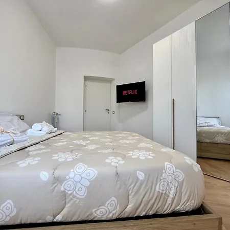 아파트 Pyramidhouse - 100mq With View - 2km From The Colosseum 로마