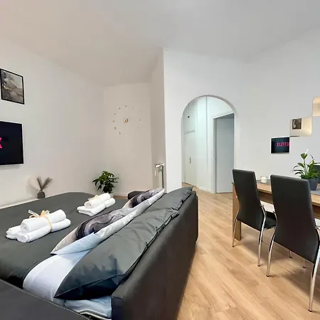 아파트 Pyramidhouse - 100mq With View - 2km From The Colosseum 로마